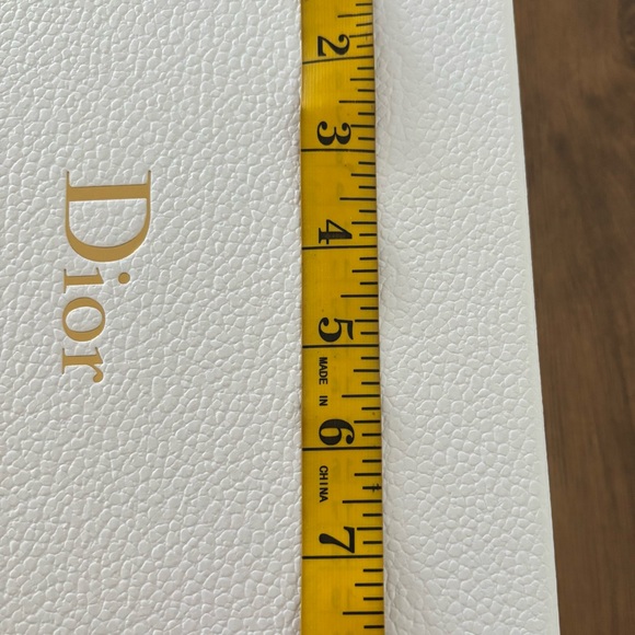 Dior White empty Box with Gold Ribbon - Picture 8 of 10